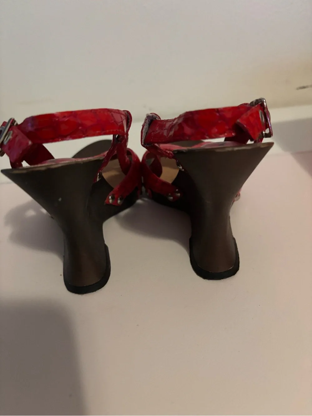 ANDREA FENZI Red Patent Crisscross Heeled Sandals